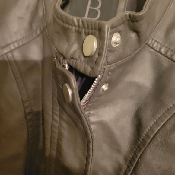 Grey leather jacket - Picture 8 of 8